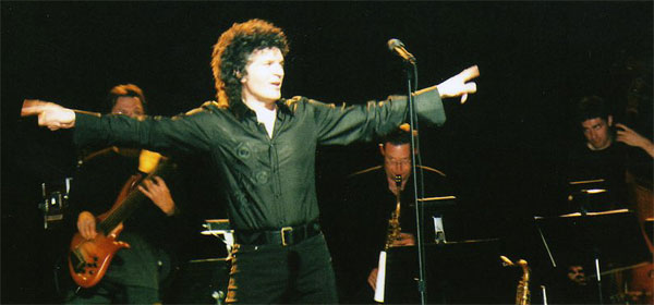 Gino on stage during the May 21st, 2005 show in Detroit, Michigan, USA at the Music Hall