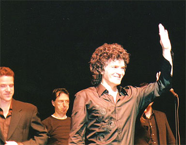 Gino waves on stage during the May 21st, 2005 show in Detroit, Michigan, USA at the Music Hall